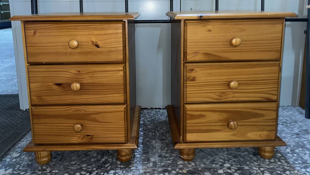 2 MESITAS RÚSTICAS - Imagen 2