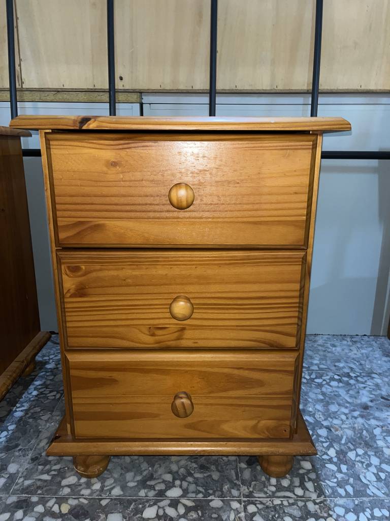 2 MESITAS RÚSTICAS - Imagen 10