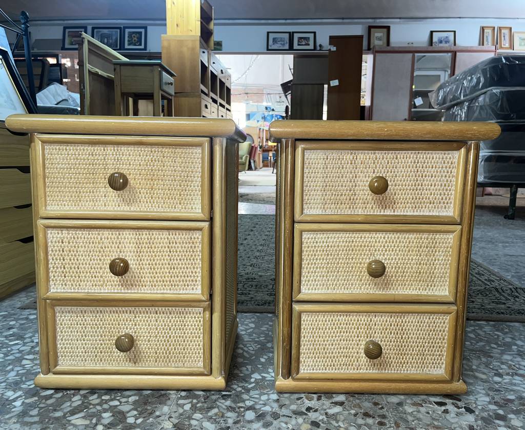 2 MESITAS RÚSTICAS - Imagen 2