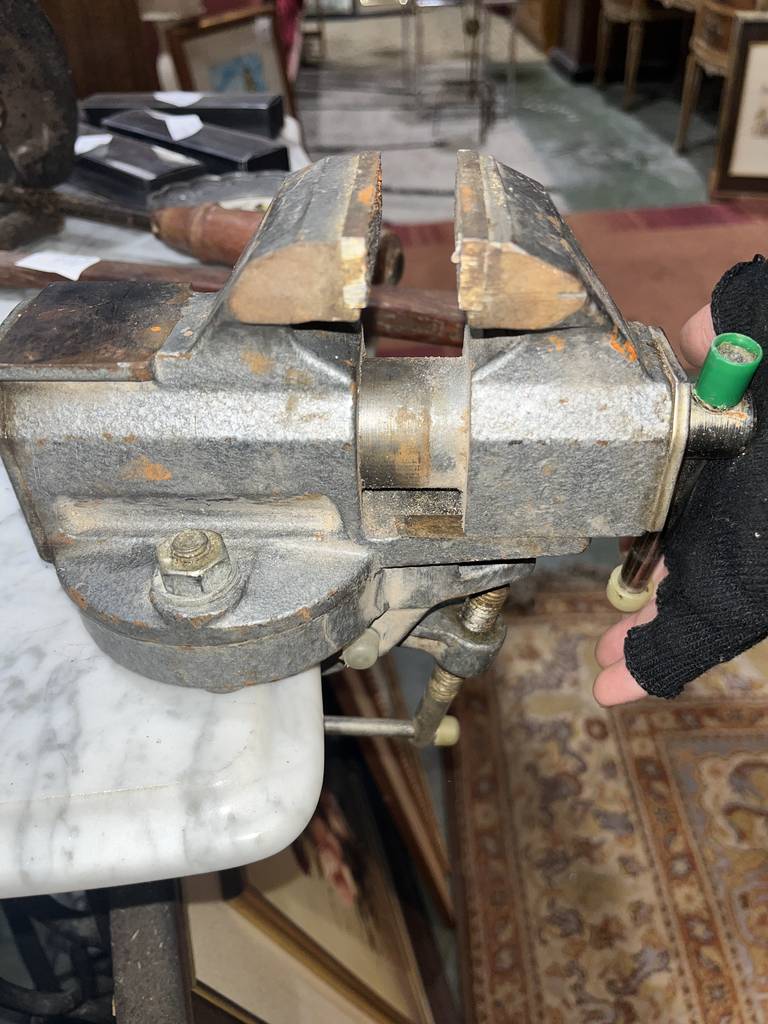 TORNILLO DE BANCO - Imagen 2