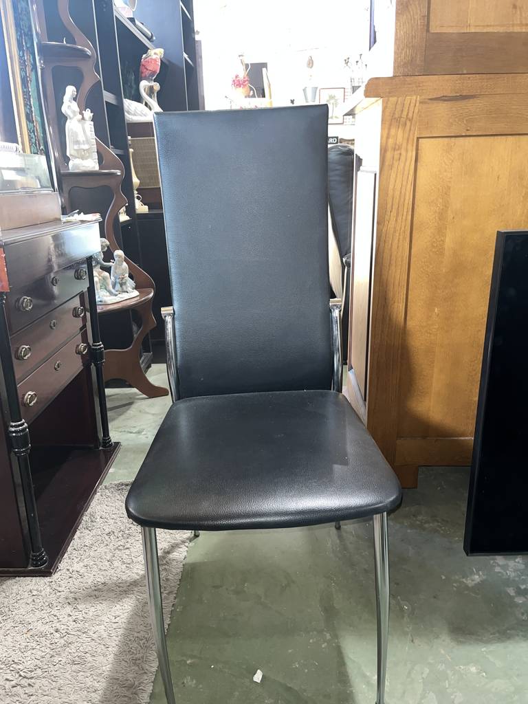 MESA Y 4 SILLAS MODERNAS - Imagen 8