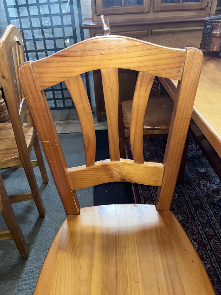 MESA Y 4 SILLAS RÚSTICAS - Imagen 8