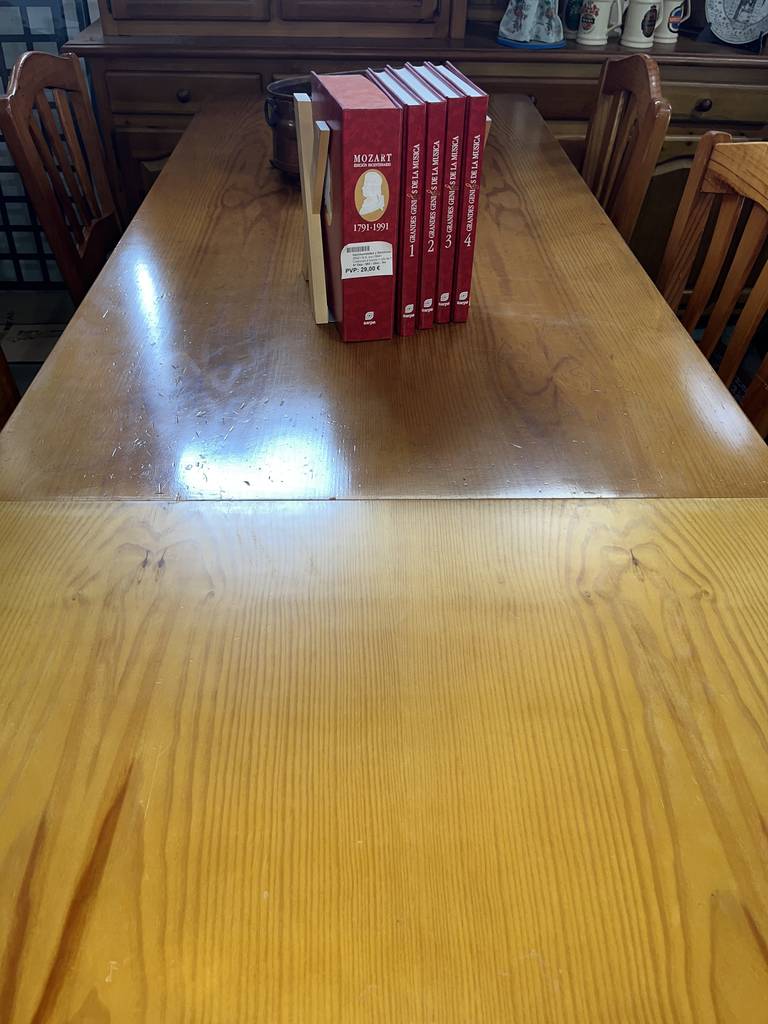 MESA Y 4 SILLAS RÚSTICAS - Imagen 6