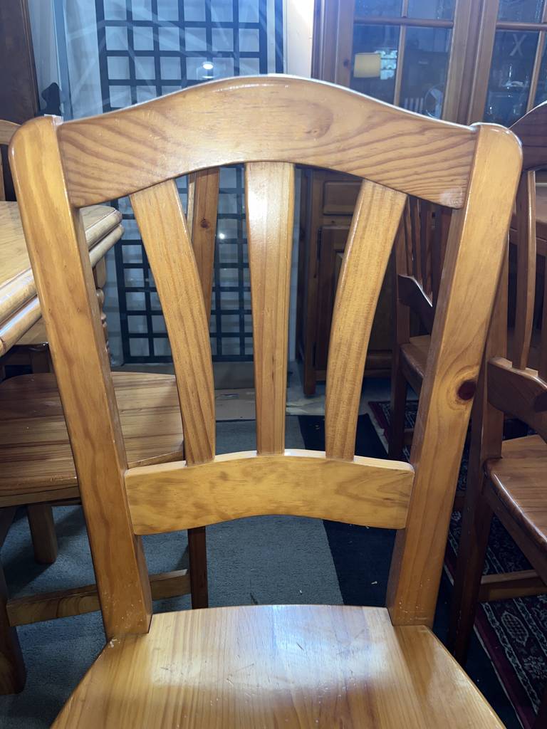 MESA Y 6 SILLAS RÚSTICAS - Imagen 9