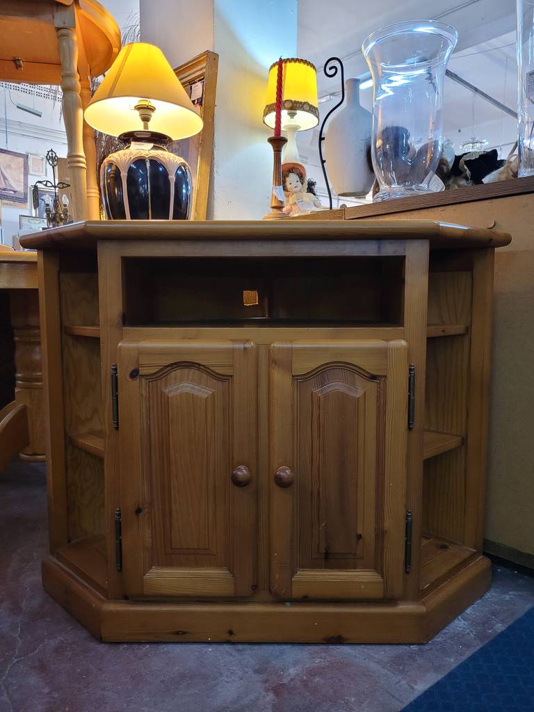 MUEBLE DE TV ESQUINERO - Imagen 2