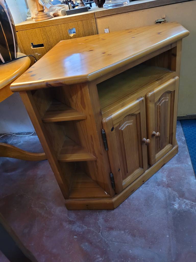 MUEBLE DE TV ESQUINERO - Imagen 4