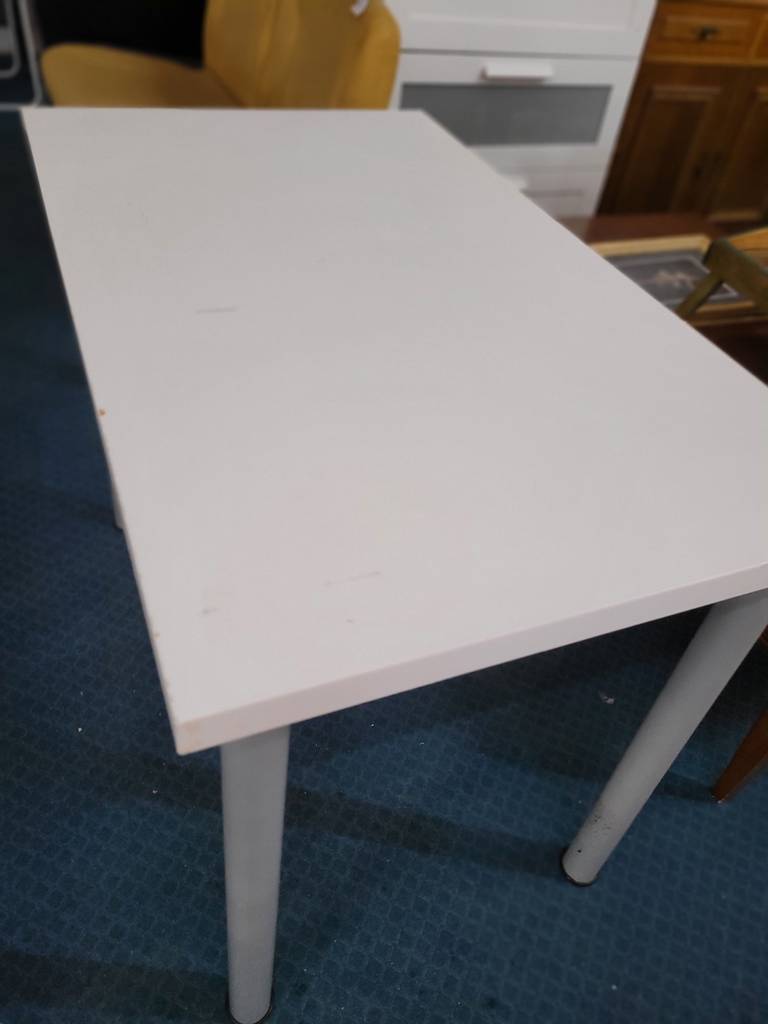 MESA BLANCA DE IKEA - Imagen 4