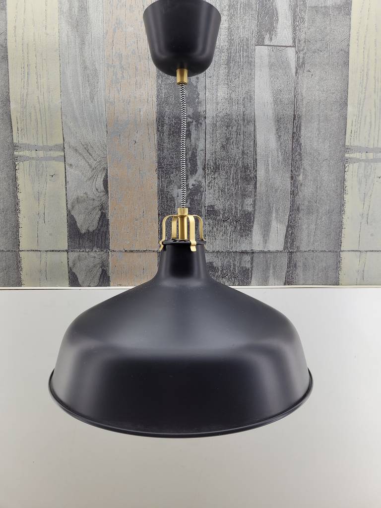 LÁMPARA DE TECHO DE IKEA