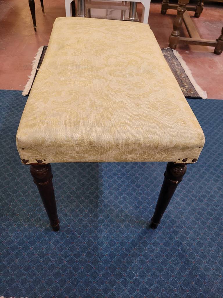 TABURETE ACOLCHADO - Imagen 5