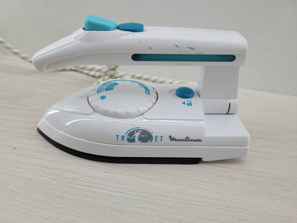 PLANCHA PORTÁTIL MOULINEX