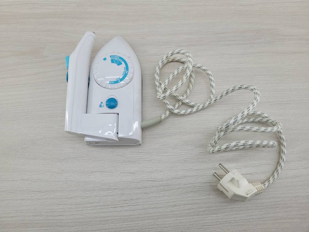 PLANCHA PORTÁTIL MOULINEX - Imagen 2