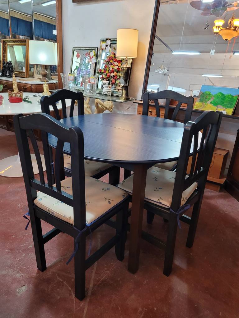 MESA REDONDA Y 4 SILLAS - Imagen 3