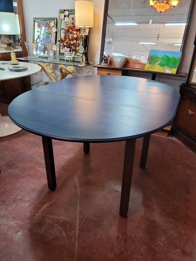 MESA REDONDA Y 4 SILLAS - Imagen 4