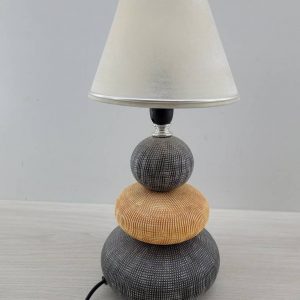 LÁMPARA DE MESA DECORATIVA