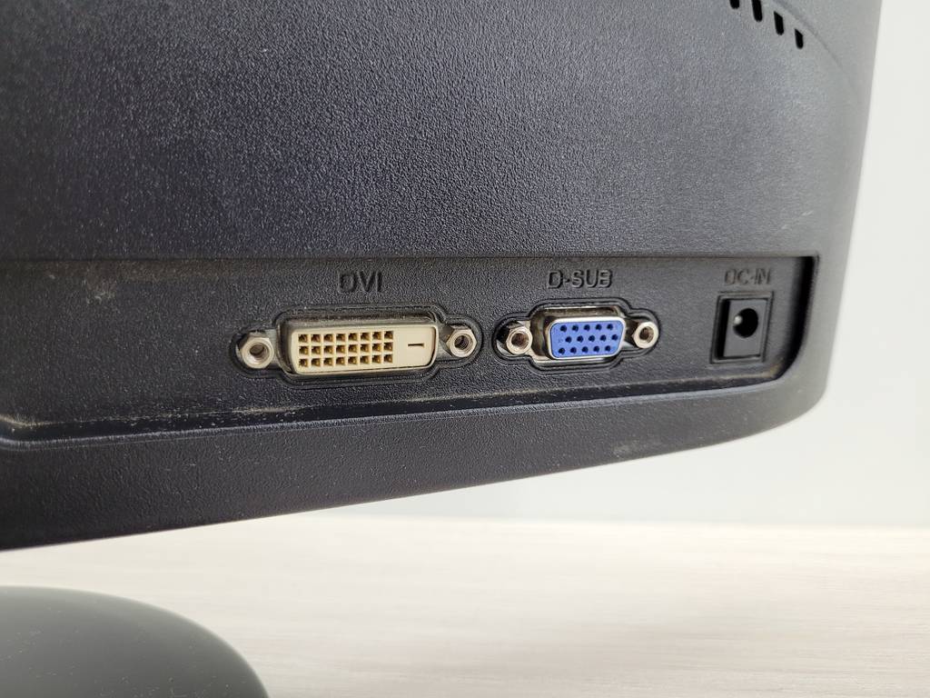 MONITOR PHILIPS 18,5” - Imagen 5