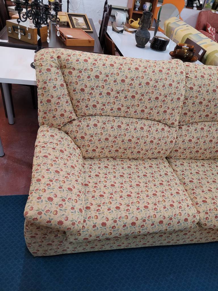 SOFÁ DE 2 PLAZAS - Imagen 4