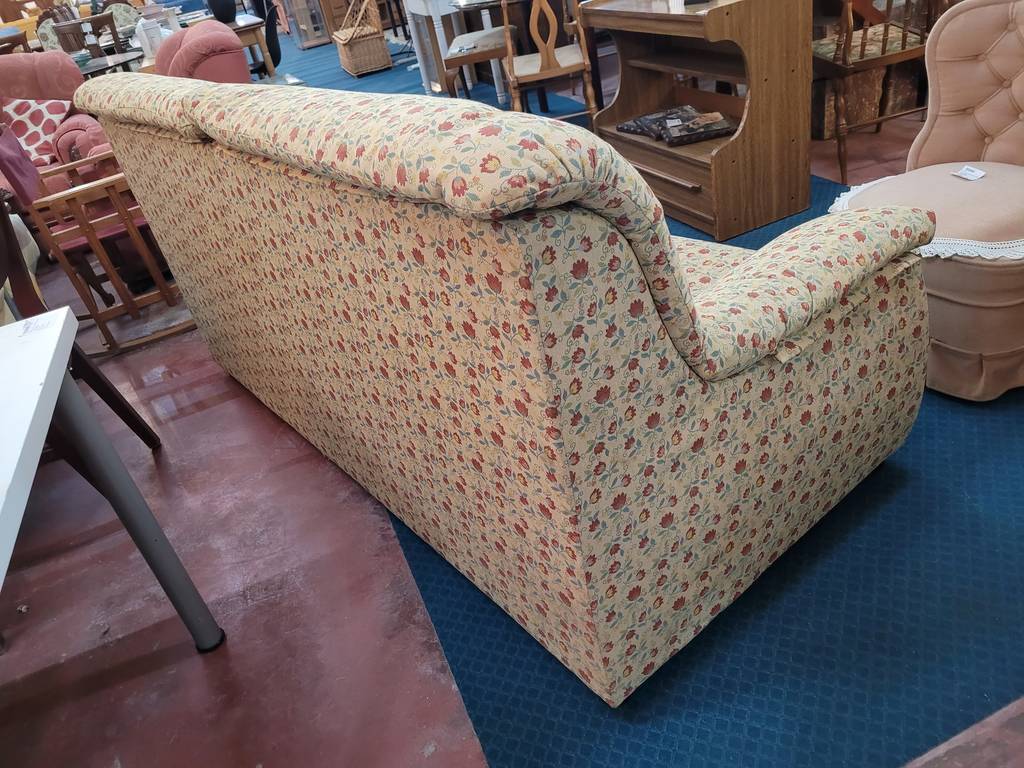 SOFÁ DE 2 PLAZAS - Imagen 6