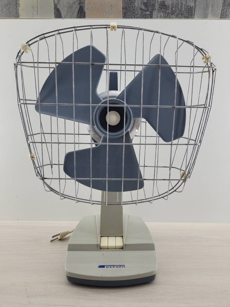 VENTILADOR DE MESA VINTAGE