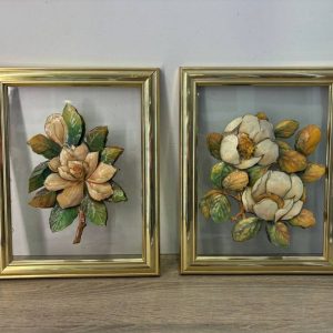 2 CUADROS DE FLOR EN RELIEVE