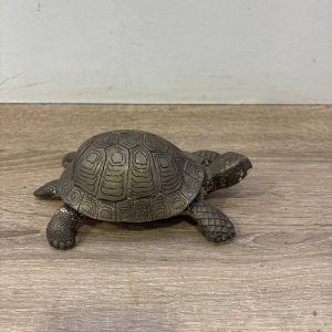 FIGURA DE TORTUGA PEQUEÑA