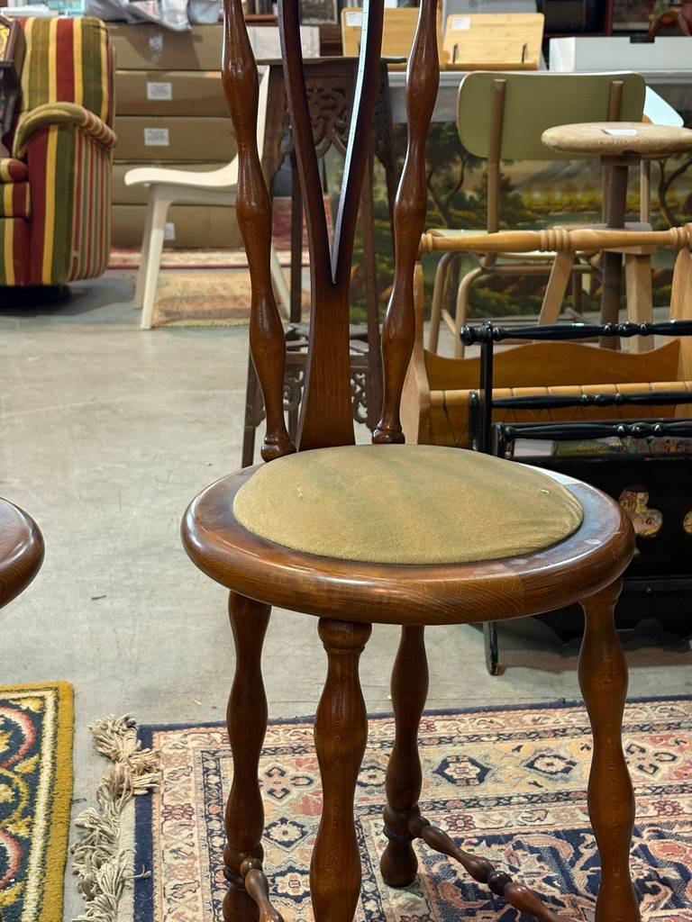 2 SILLAS ANTIGUAS - Imagen 7