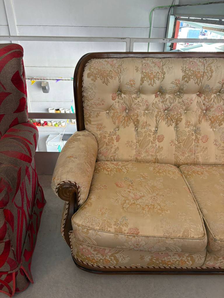 SOFÁ DE 3 PLAZAS - Imagen 4