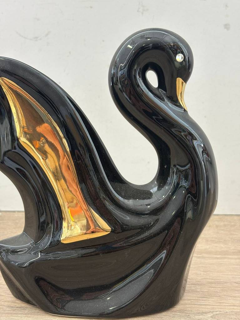 FIGURA DE CISNE NEGRO - Imagen 2