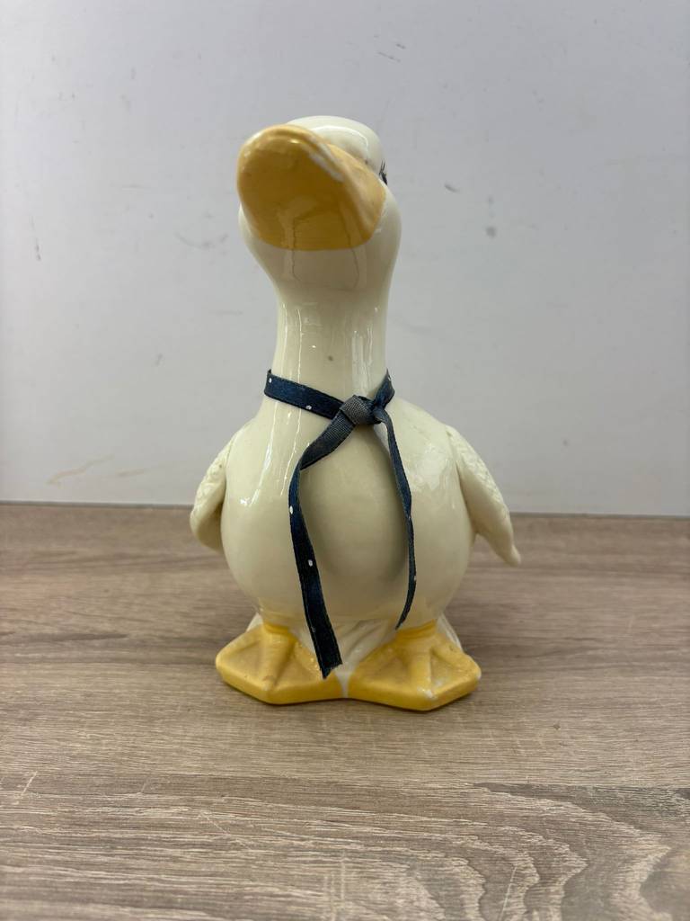 FIGURA DE PATO BLANCO - Imagen 2