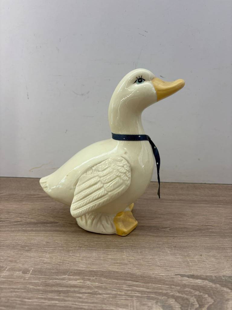 FIGURA DE PATO BLANCO - Imagen 3