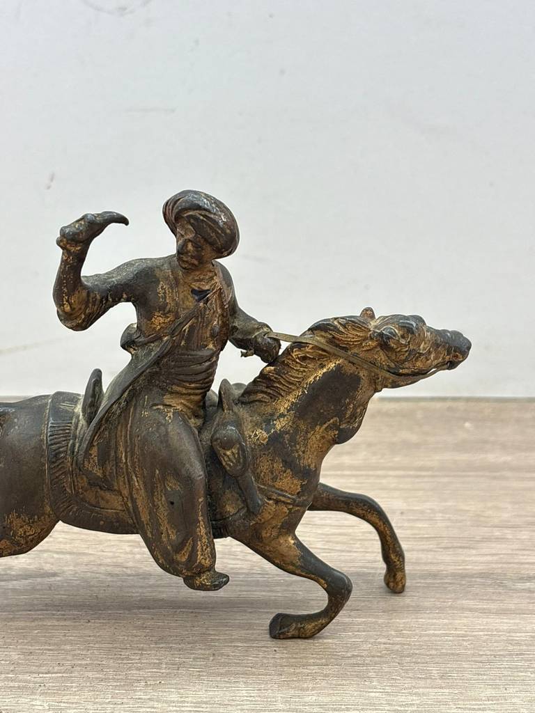 FIGURA DE JINETE - Imagen 4