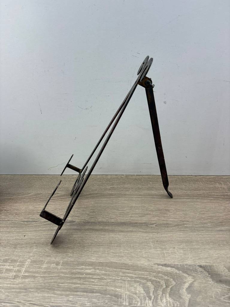 SOPORTE METÁLICO - Imagen 2