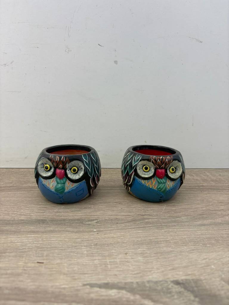 2 MACETEROS PEQUEÑOS