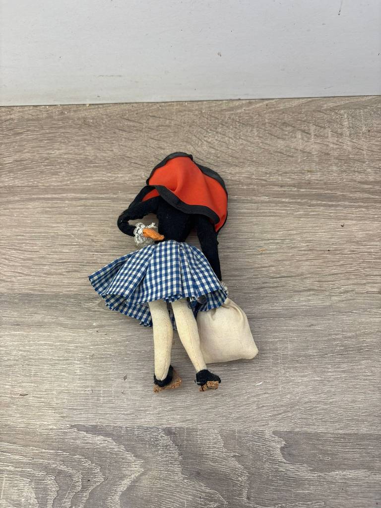 MUÑECA ARTESANAL DE TRAPO - Imagen 8