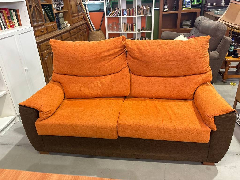 SOFÁ DE 2 PLAZAS - Imagen 4