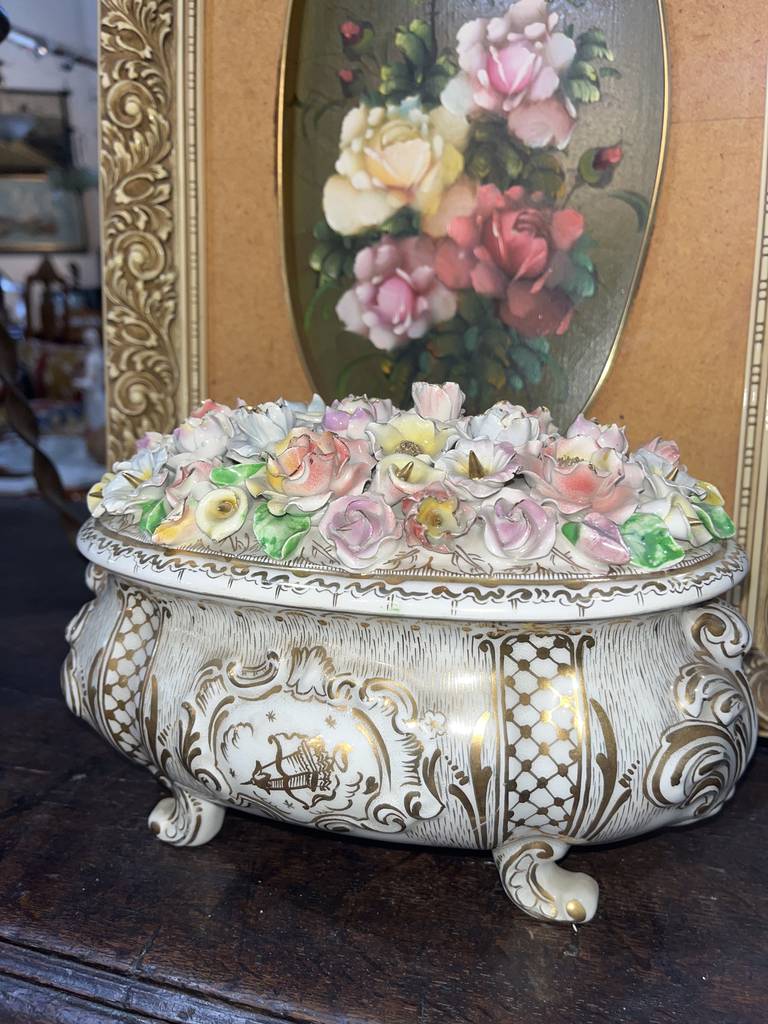 CENTRO DE MESA CLÁSICO - Imagen 3