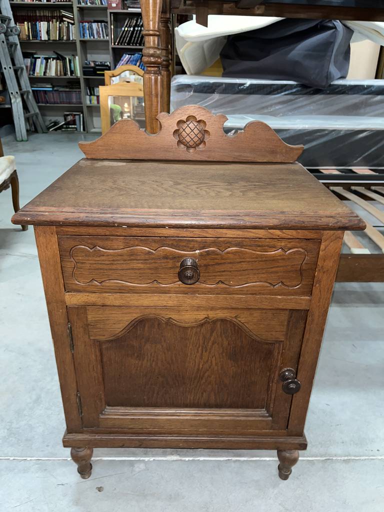 MESITA DE NOCHE - Imagen 4