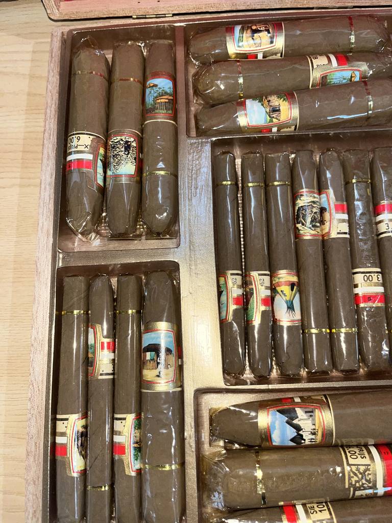 CAJA DE 36 PUROS HELP YOURSELF - Imagen 3