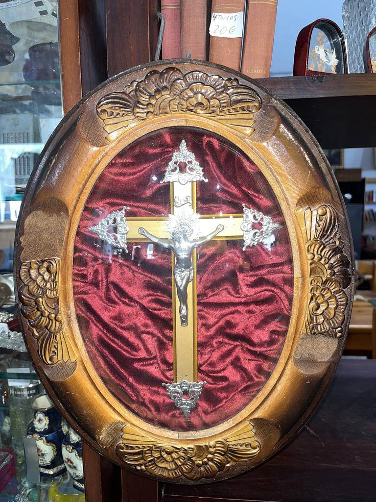 ANTIGUO CRUCIFIJO ENMARCADO - Imagen 2