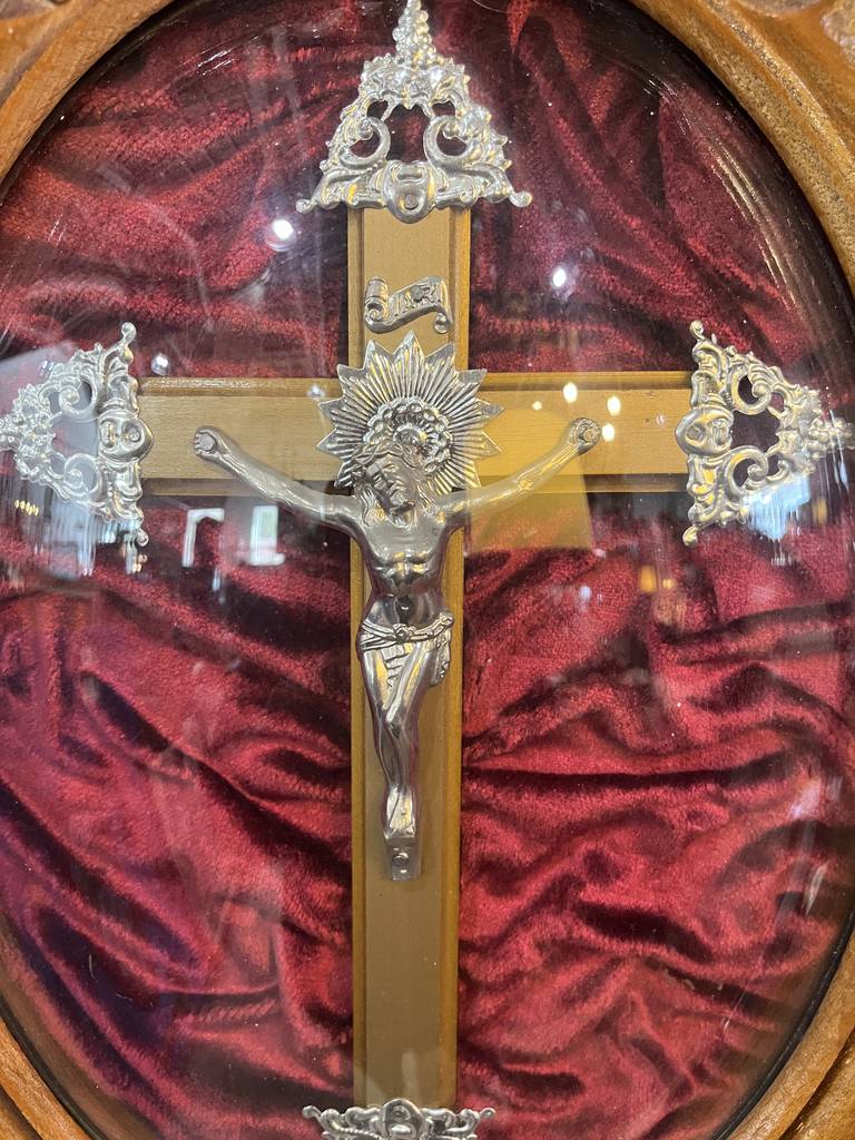 ANTIGUO CRUCIFIJO ENMARCADO - Imagen 4