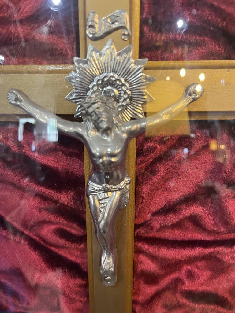 ANTIGUO CRUCIFIJO ENMARCADO - Imagen 5