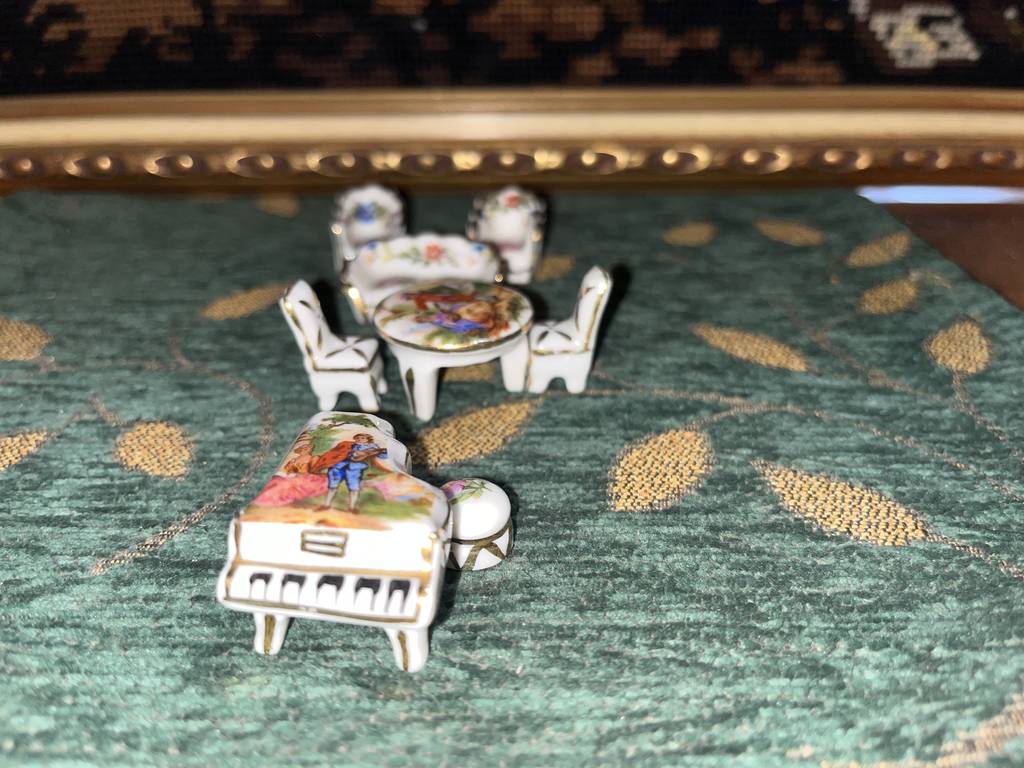 MINIATURAS DE PORCELANA - Imagen 2