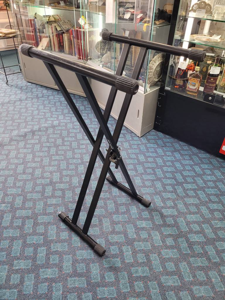 SOPORTE AJUSTABLE PARA TECLADO - Imagen 2