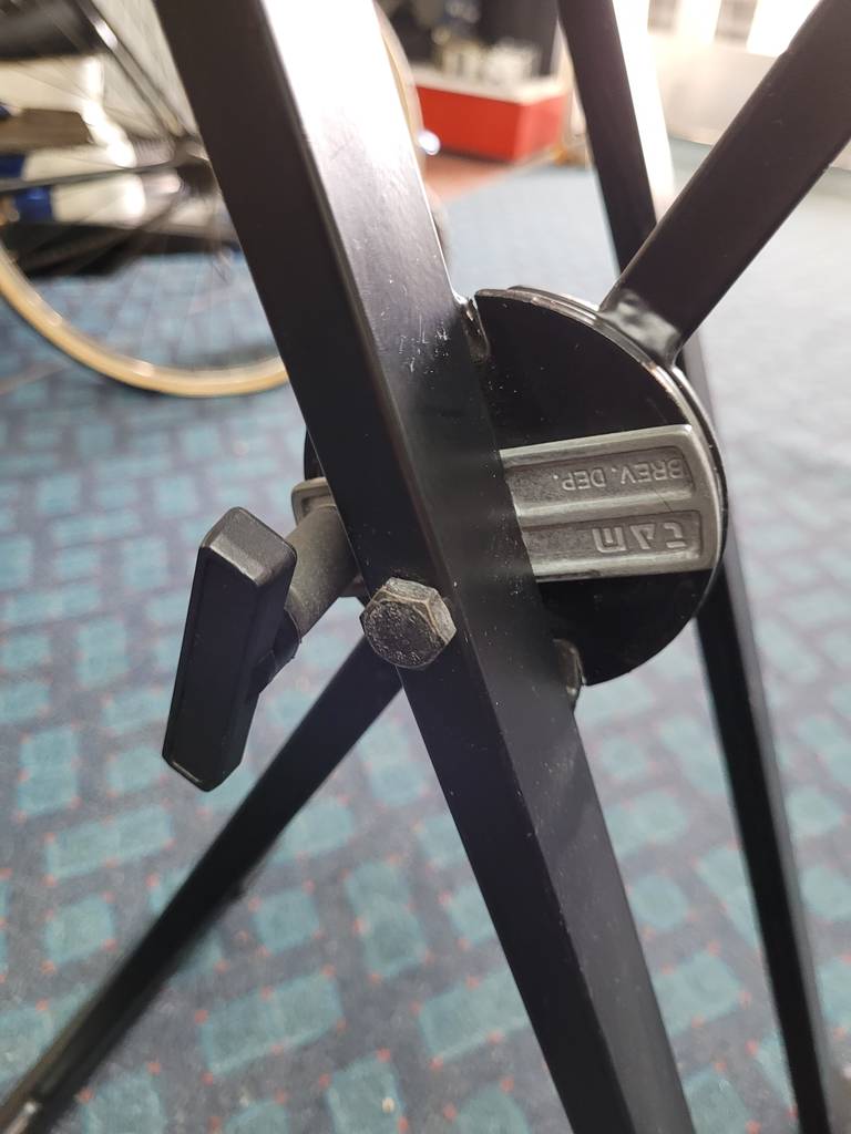 SOPORTE AJUSTABLE PARA TECLADO - Imagen 5