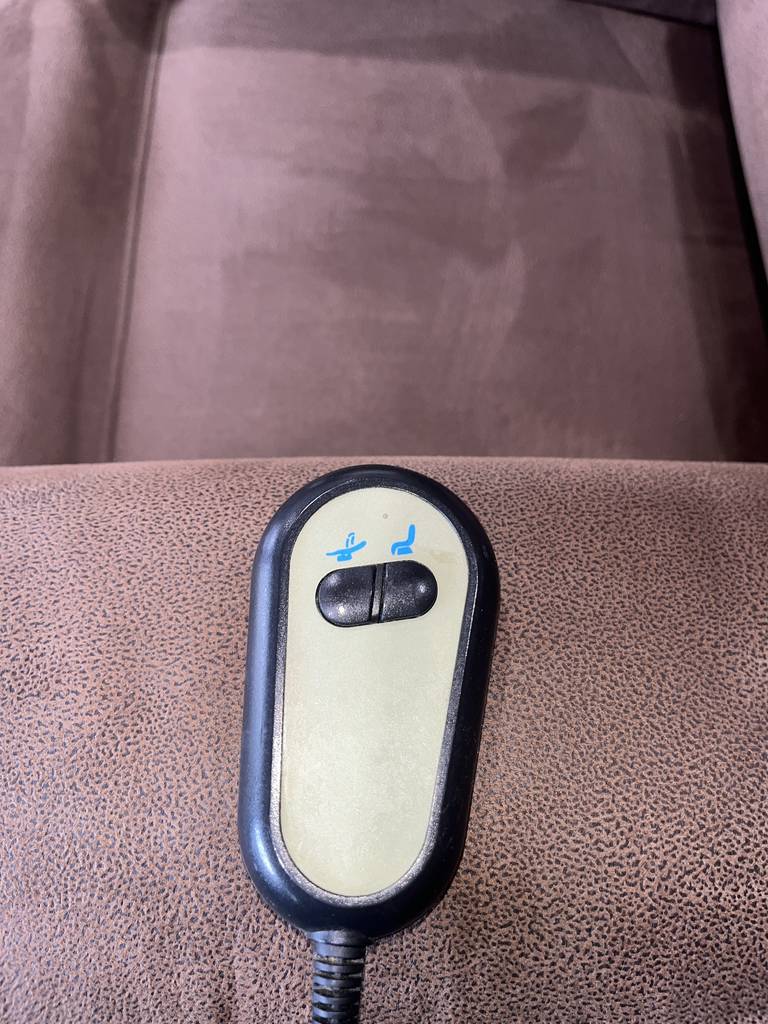 SILLÓN LEVANTA PERSONAS - Imagen 11